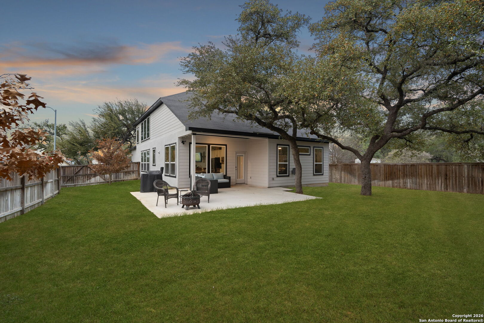 5702 Willow Creek Way