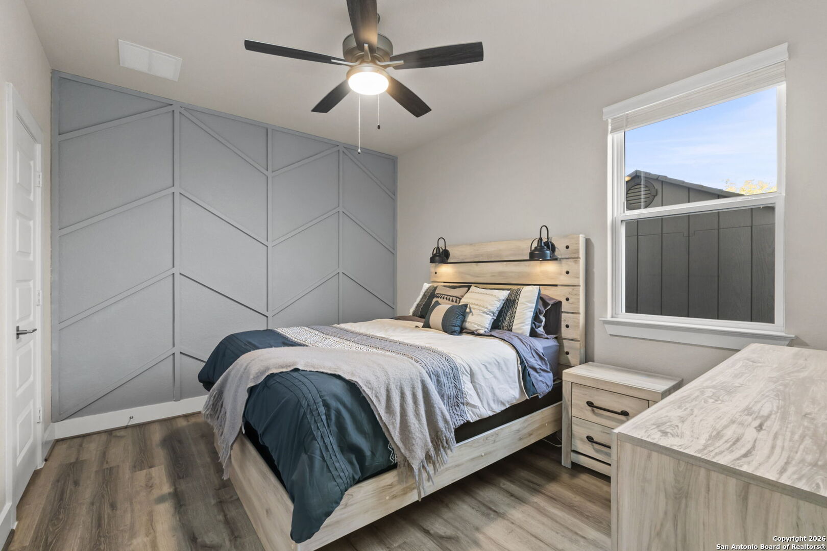 5702 Willow Creek Way