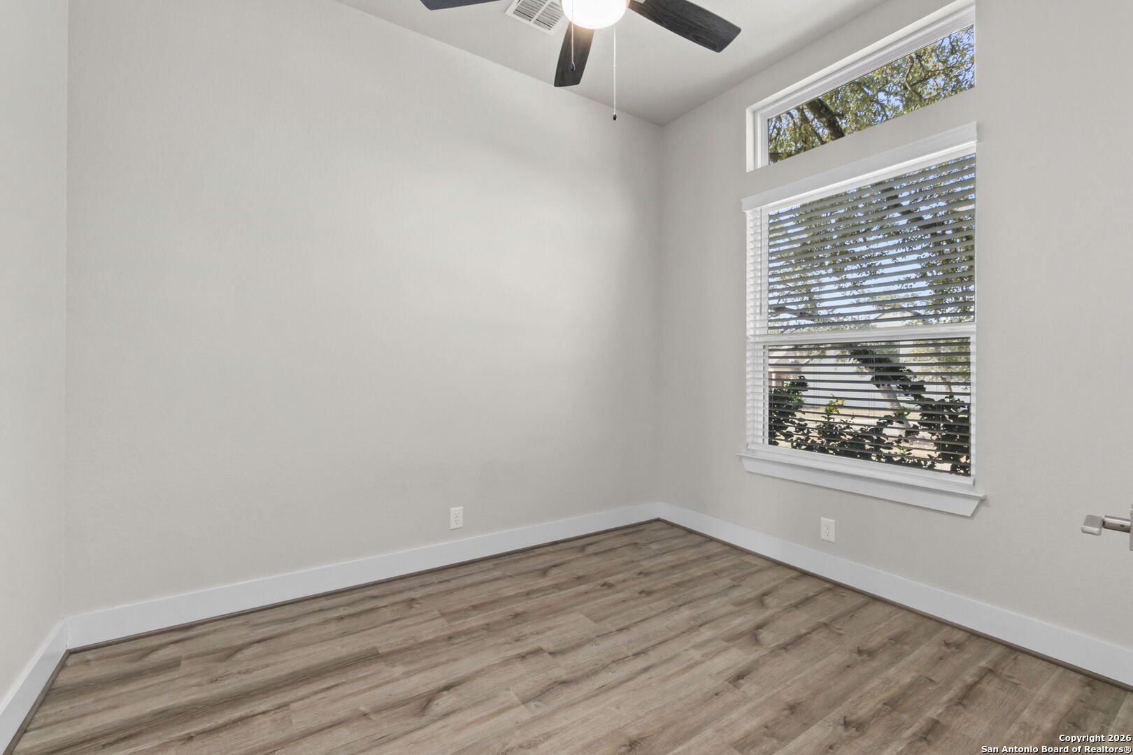 5702 Willow Creek Way