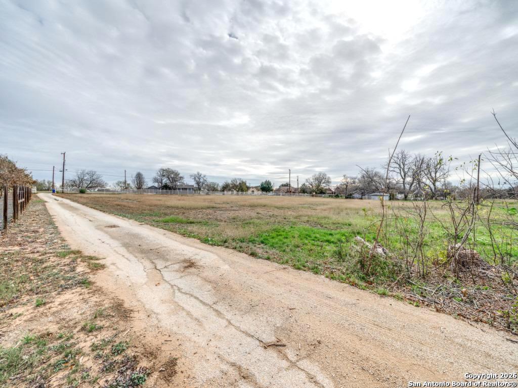 7431 & 7433 Real Road