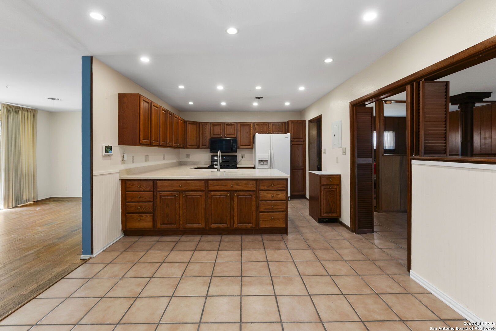 4403 Diamondhead Dr