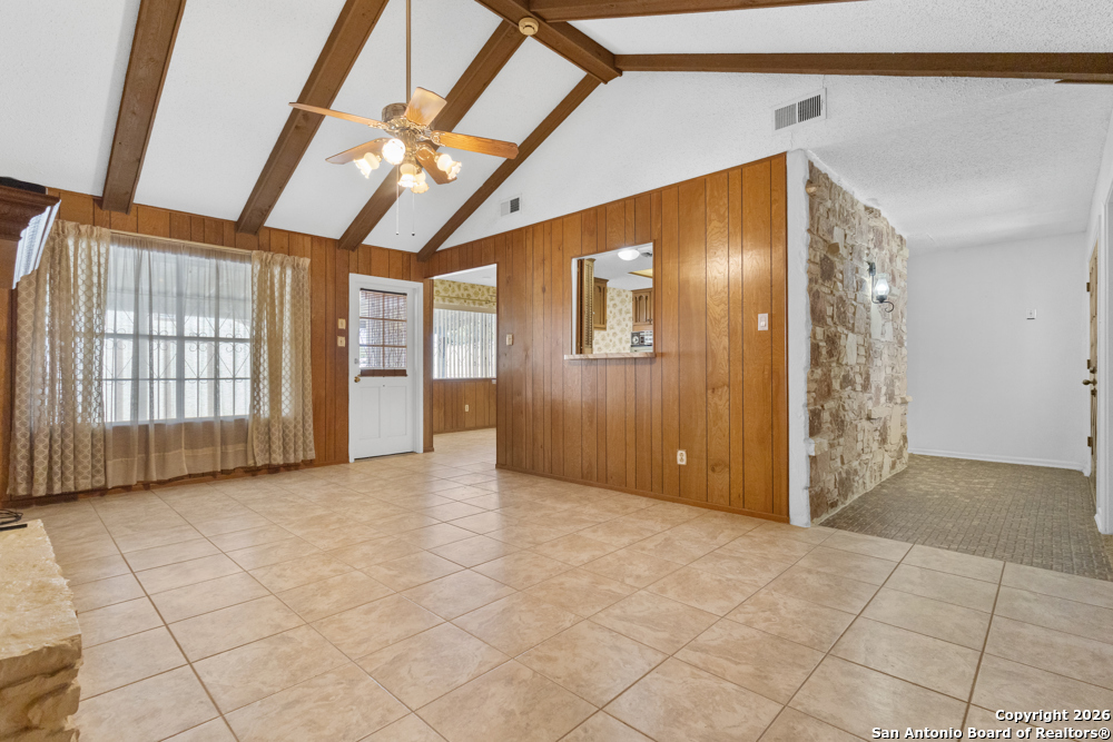 6107 Town Wood
