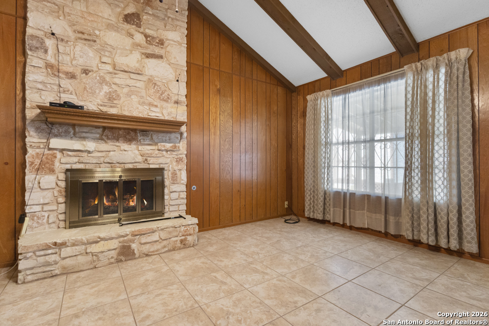 6107 Town Wood