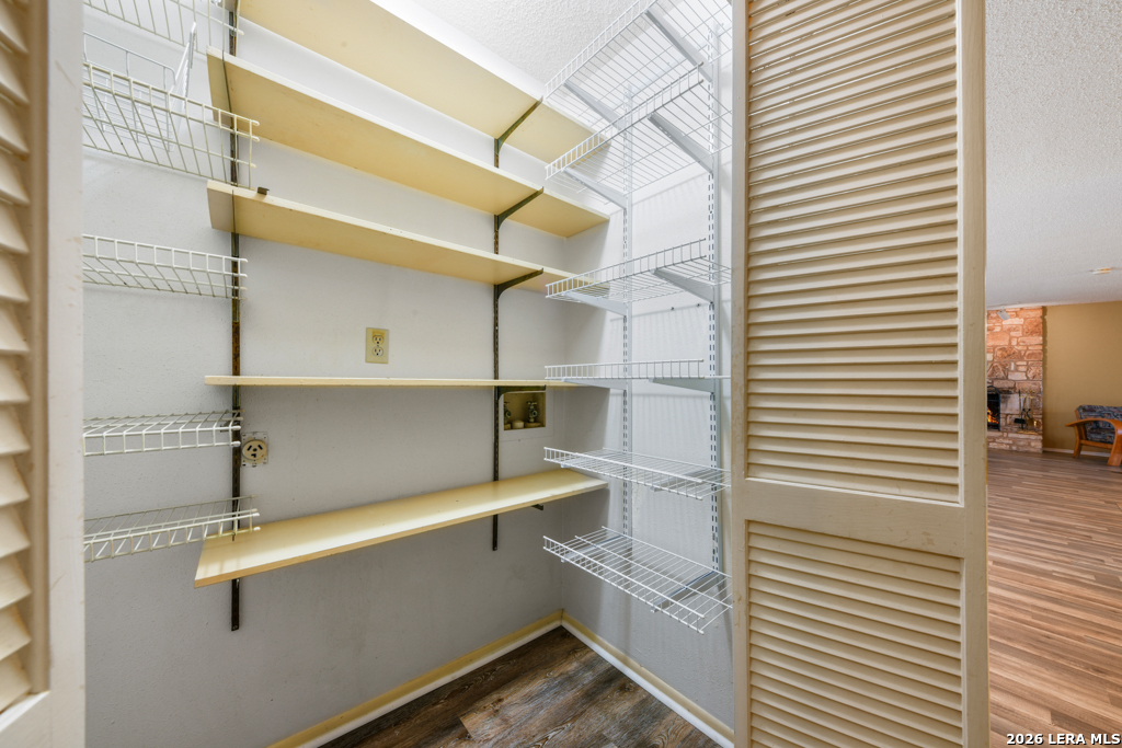 1033 E Live Oak