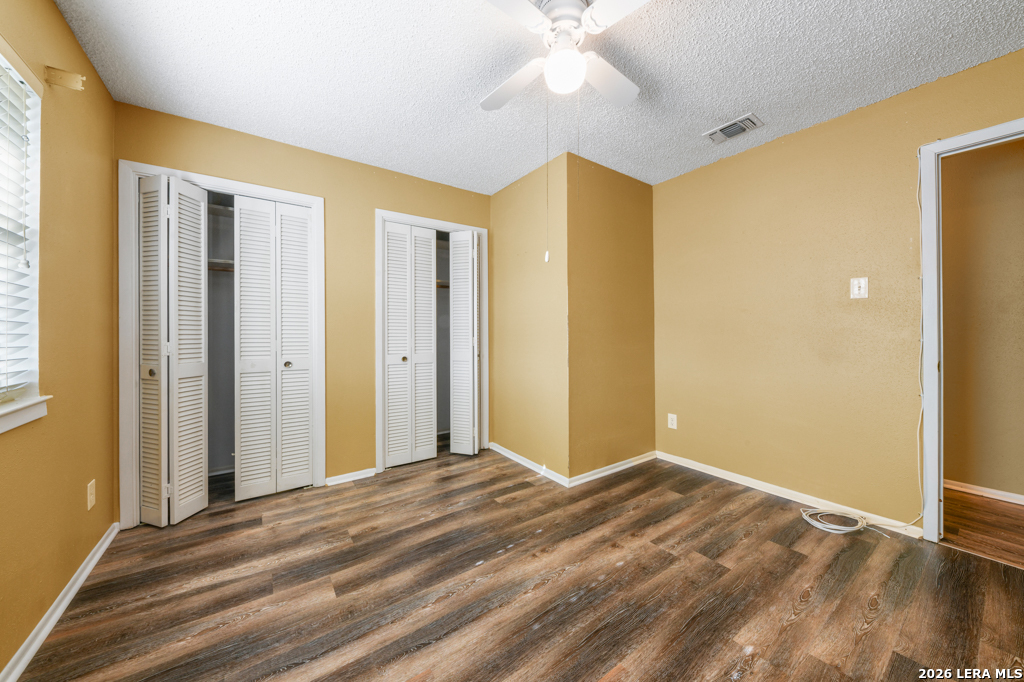 1033 E Live Oak
