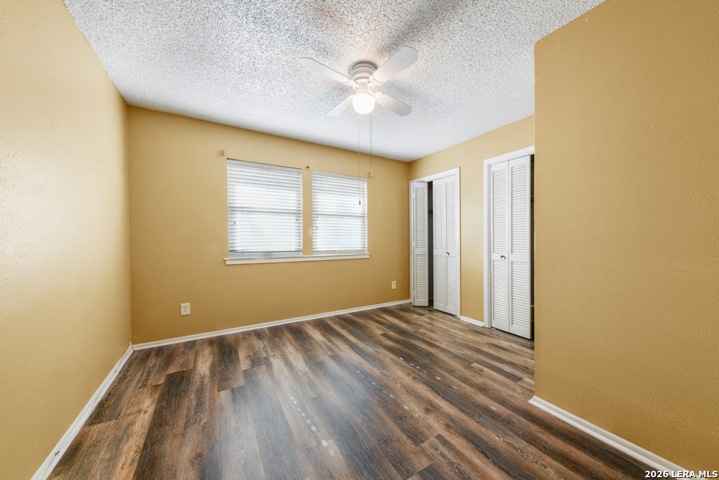 1033 E Live Oak