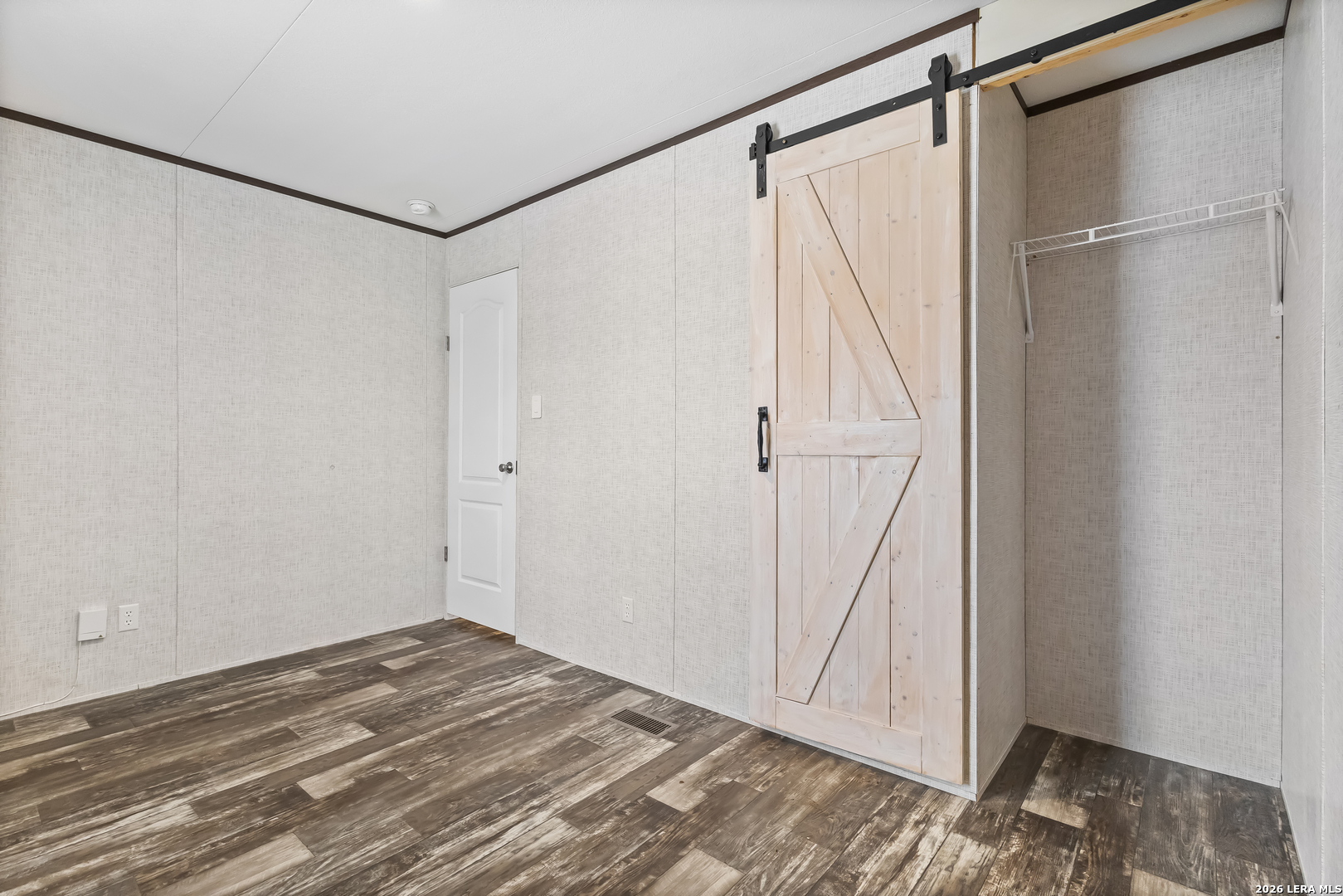 128 Private Road 1511