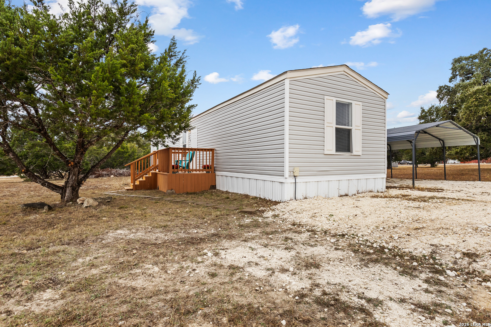 128 Private Road 1511