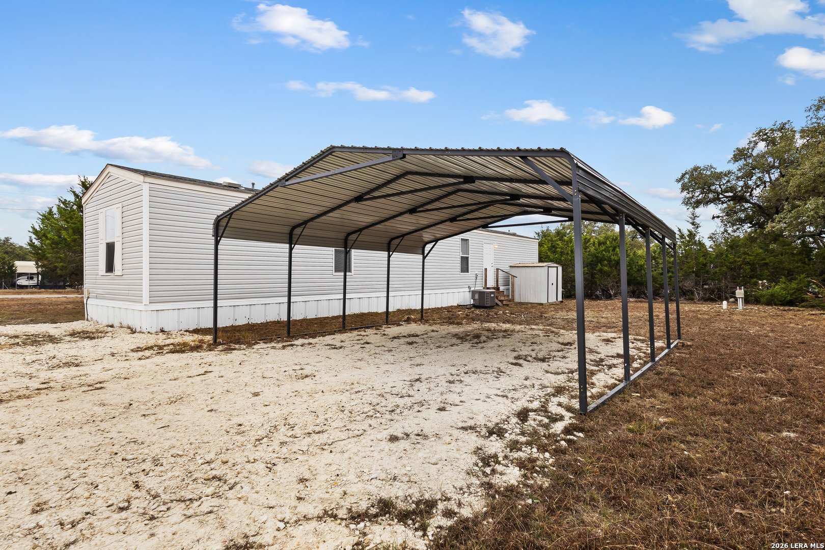 128 Private Road 1511