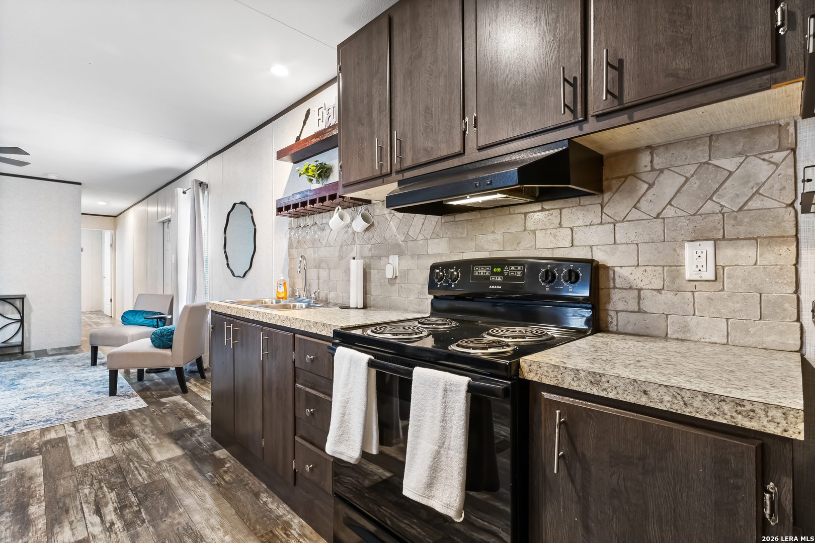 128 Private Road 1511