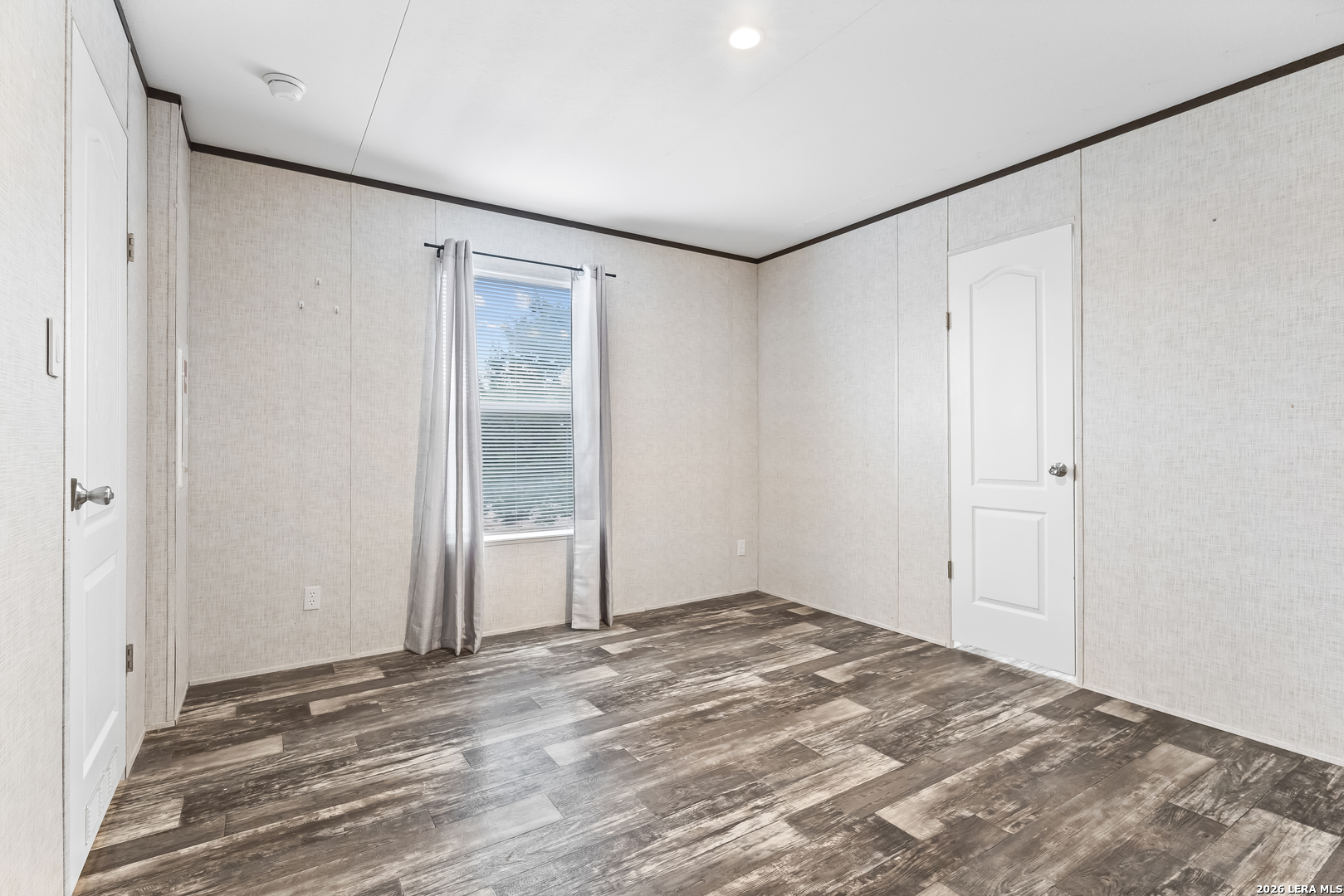 128 Private Road 1511