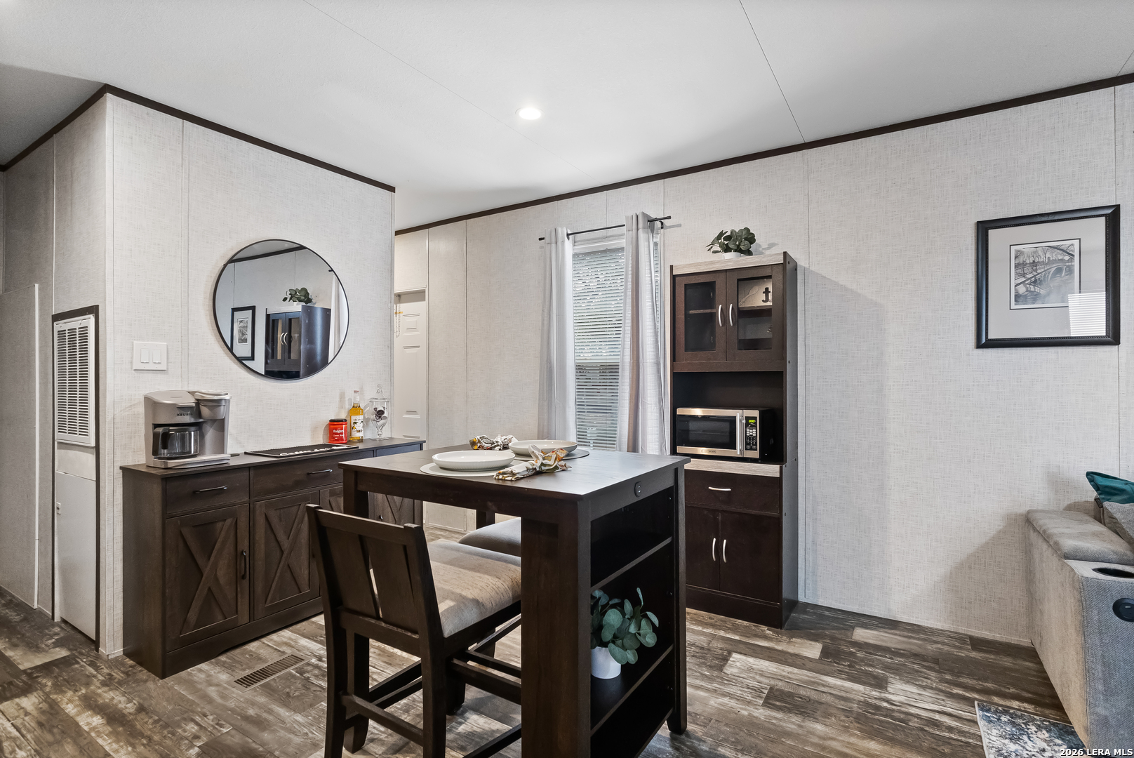 128 Private Road 1511