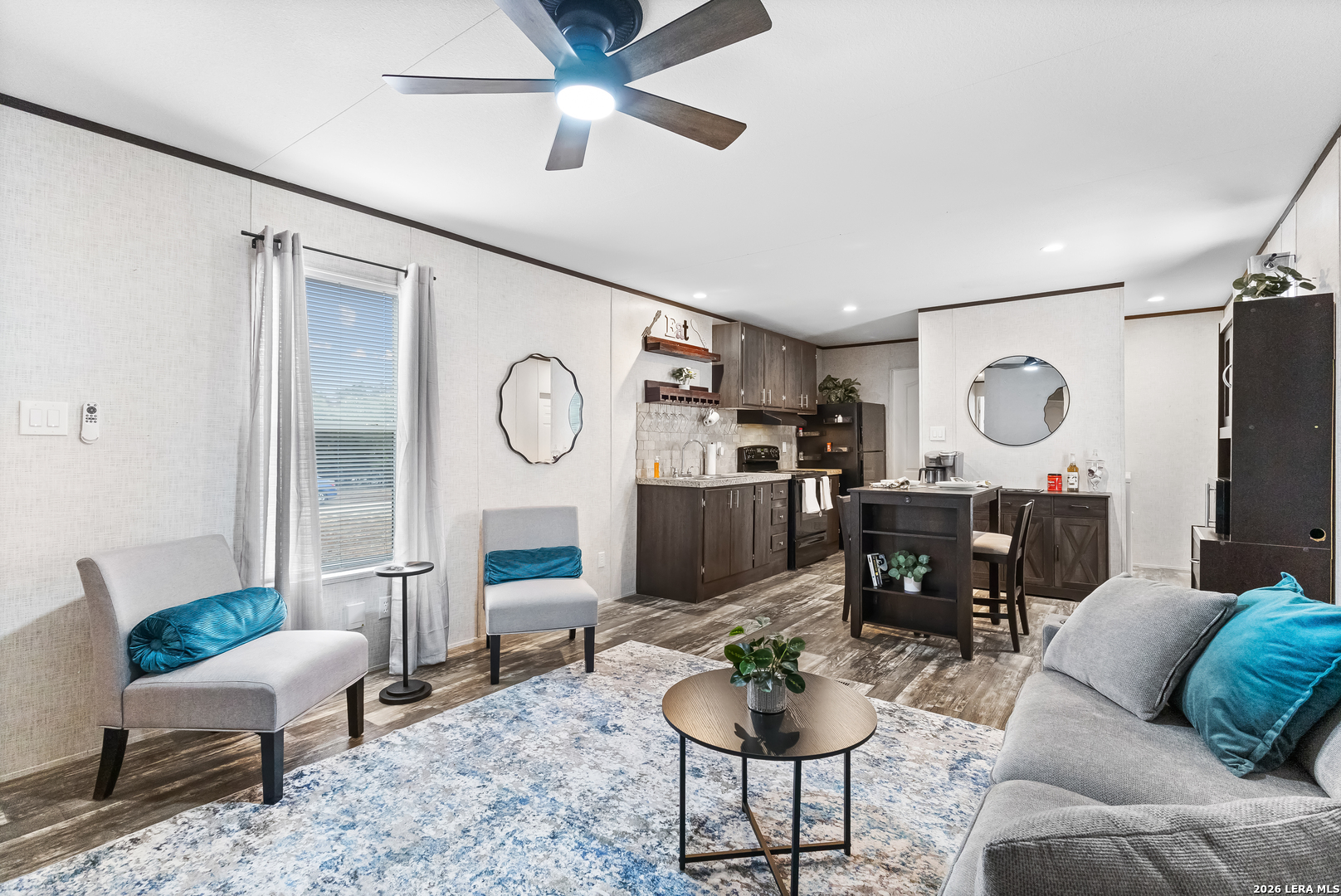 128 Private Road 1511