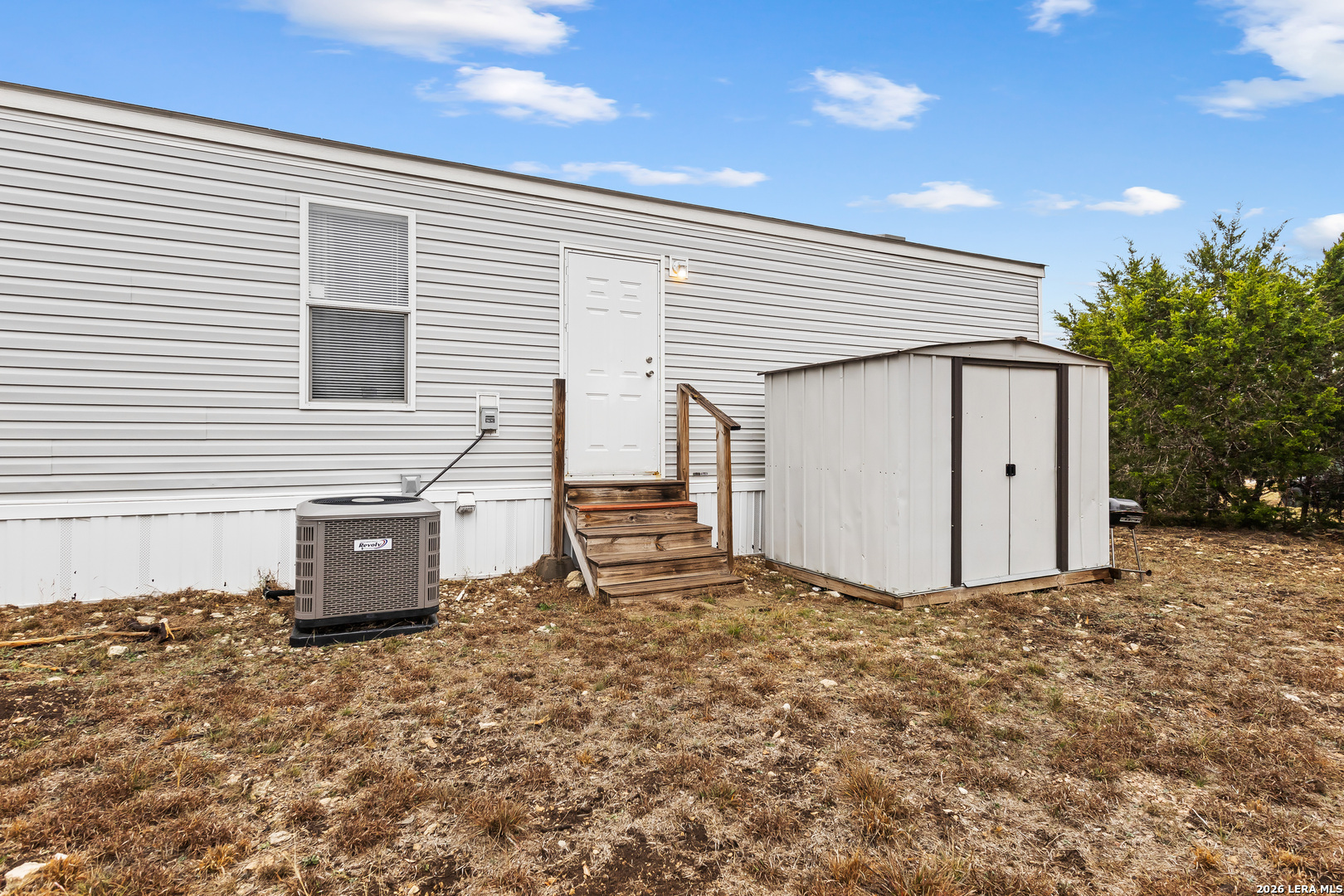 128 Private Road 1511