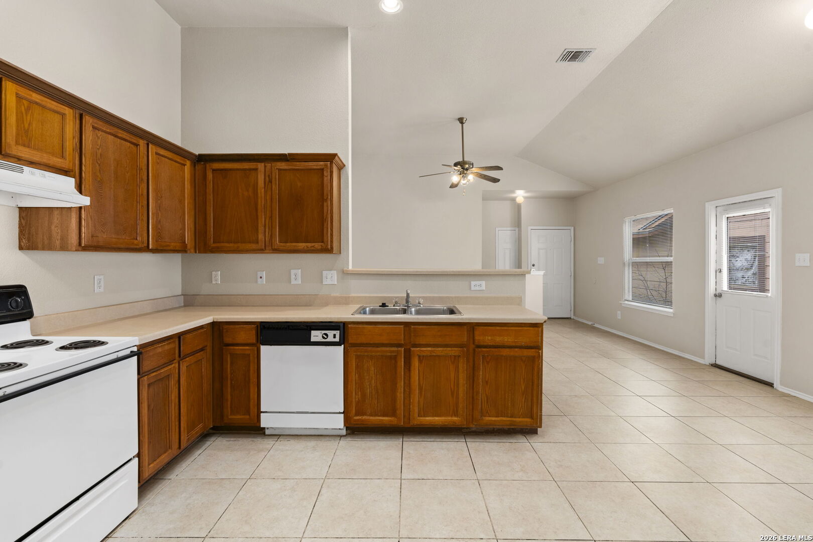 7379 Longing Trail