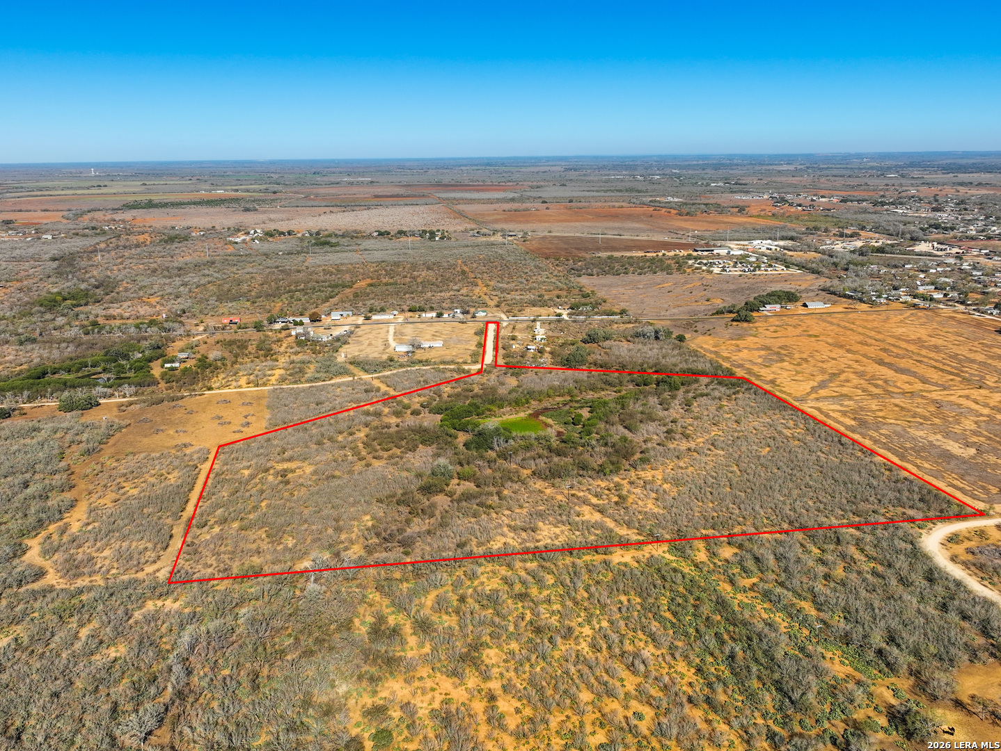 +/- 32.04 ACRES Bluntzer