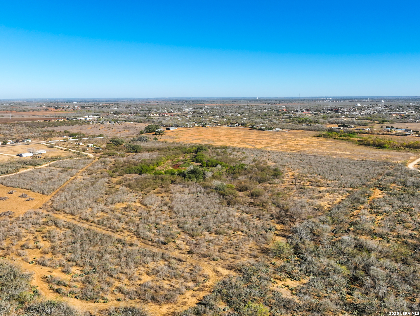 +/- 32.04 ACRES Bluntzer