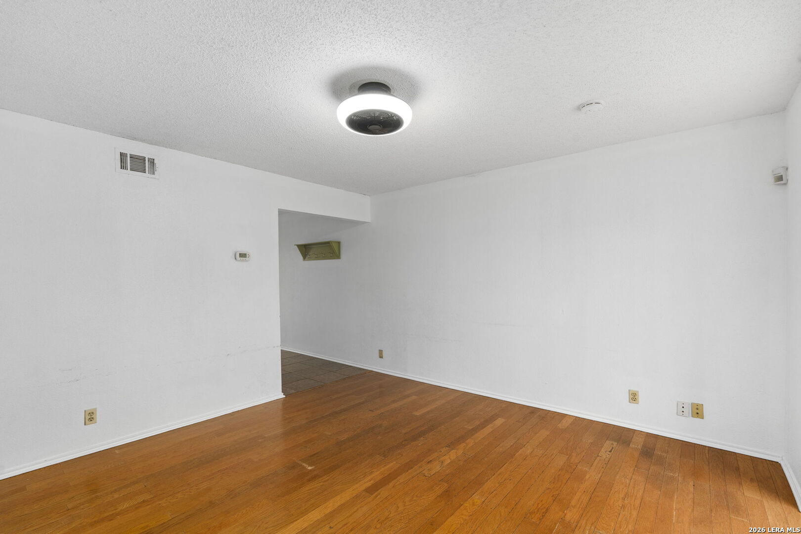 4949 Hamilton Wolfe 4101