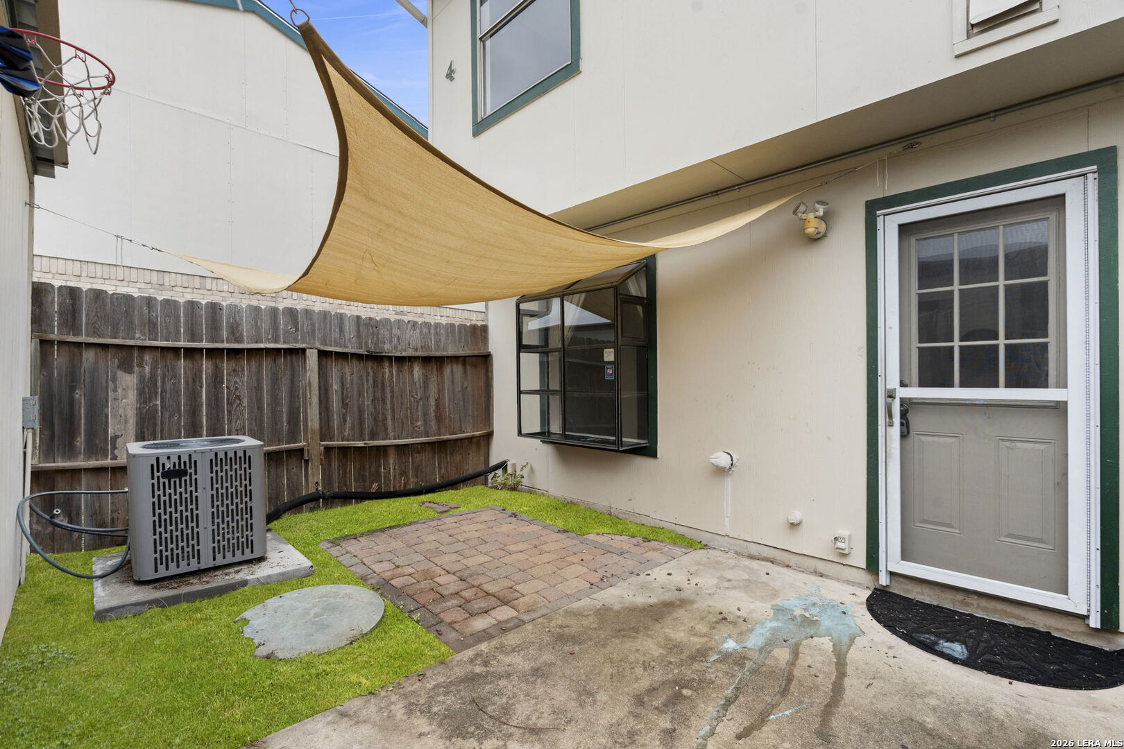 4949 Hamilton Wolfe 4101