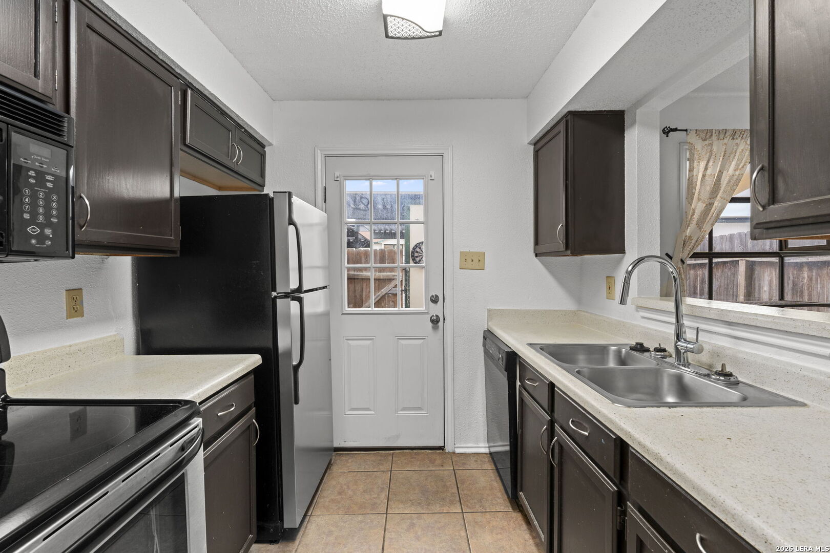 4949 Hamilton Wolfe 4101