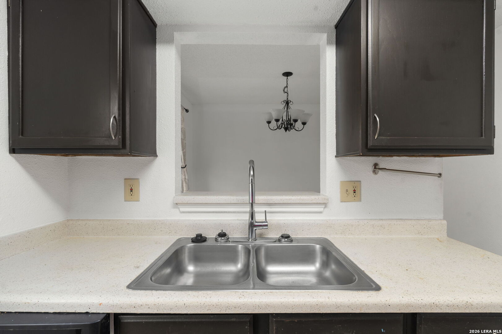 4949 Hamilton Wolfe 4101