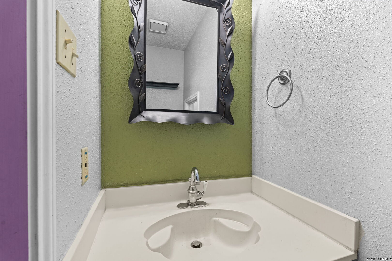 4949 Hamilton Wolfe 4101