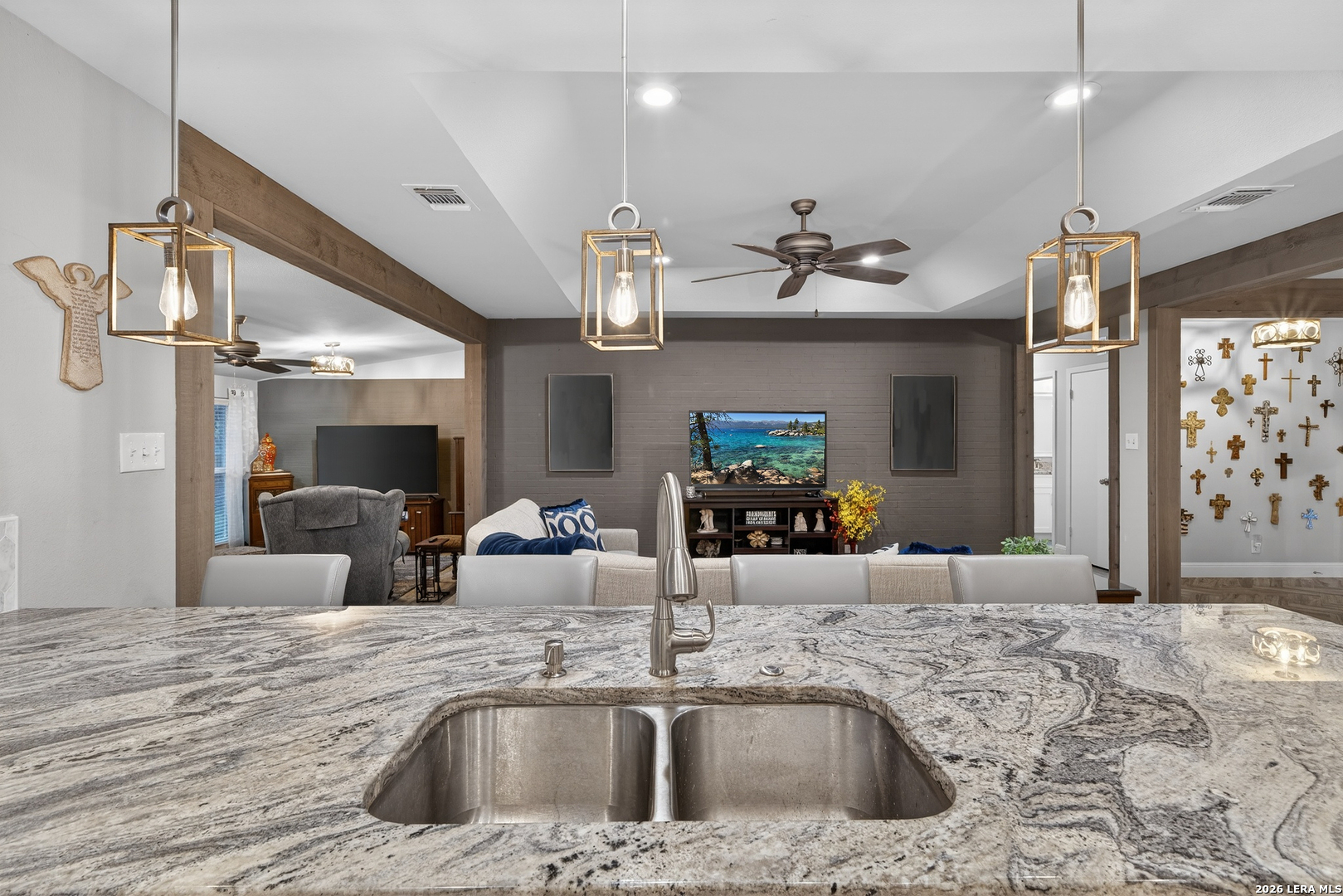 207 Zornia Dr.