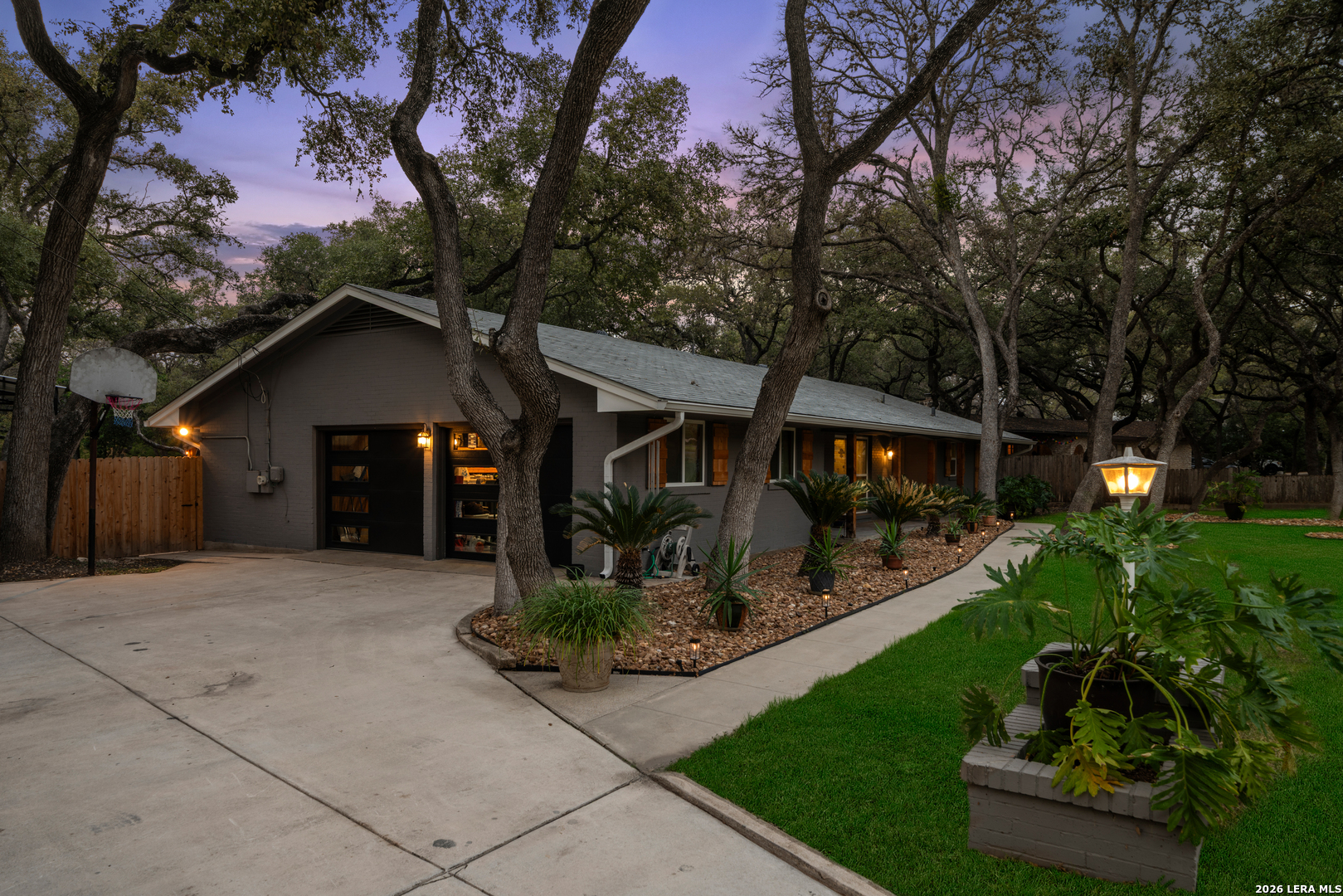 207 Zornia Dr.