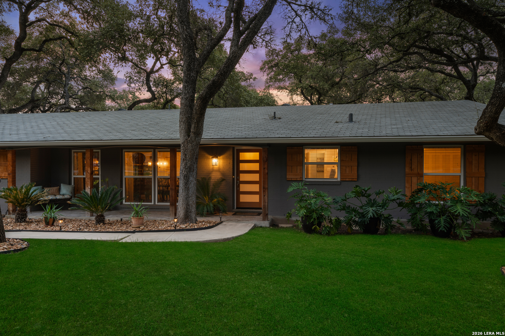 207 Zornia Dr.