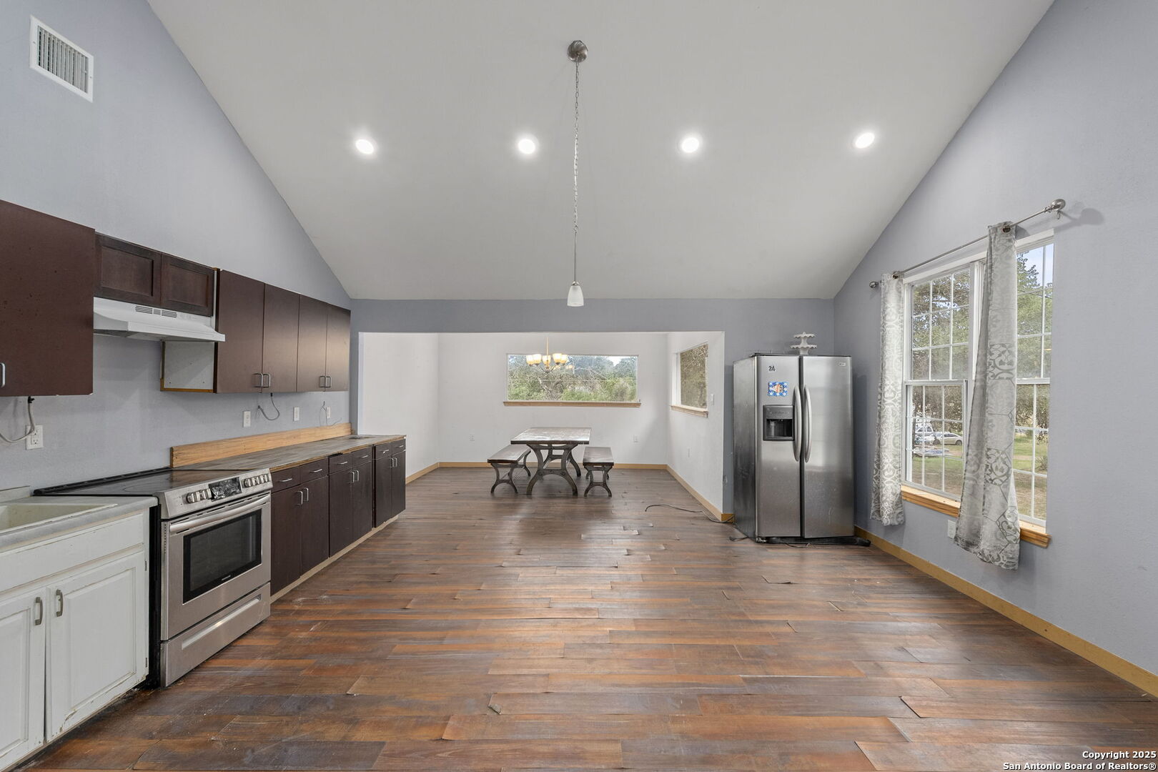 551 Peaceful Ln