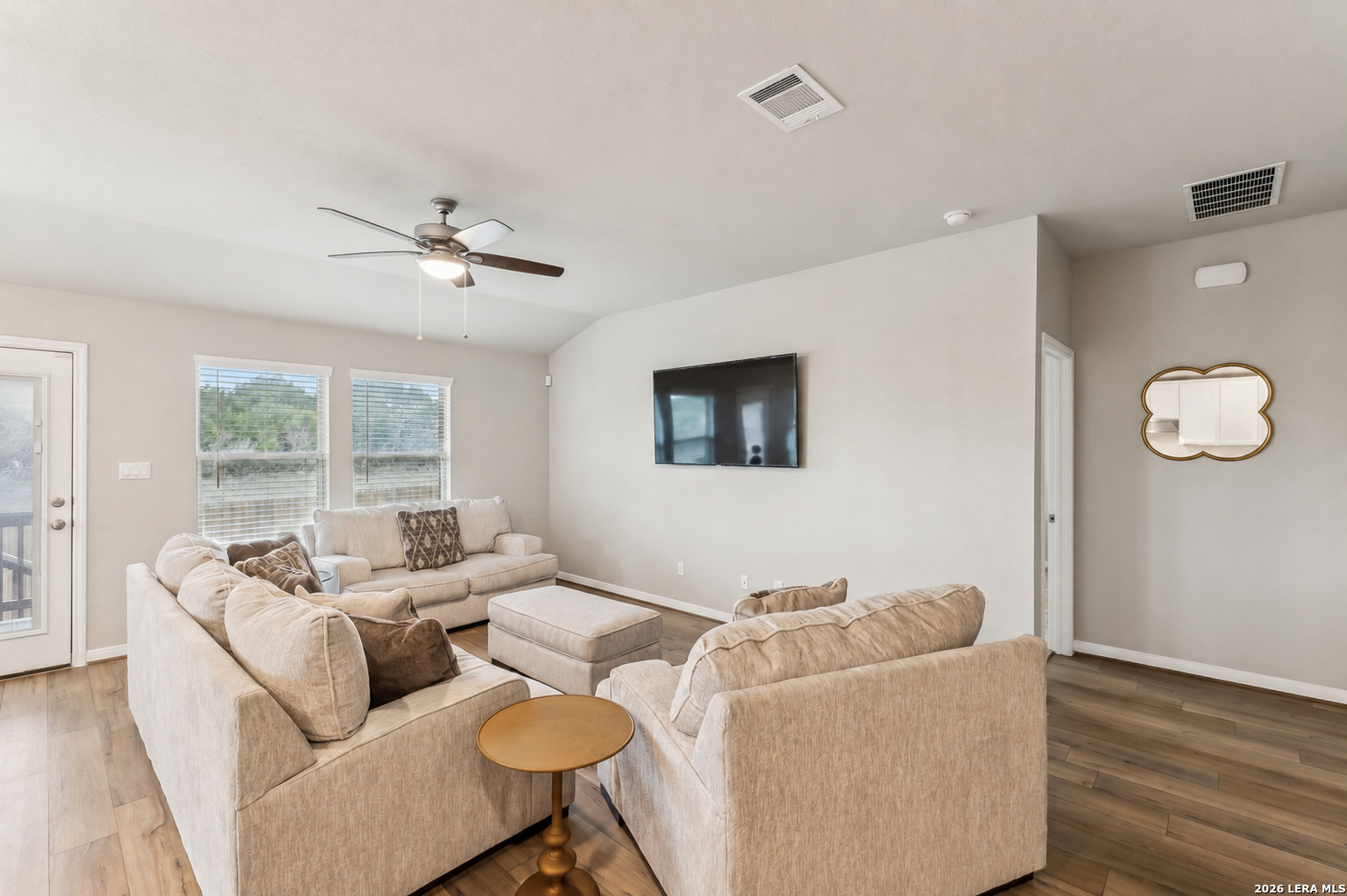 320 Shelton Pass