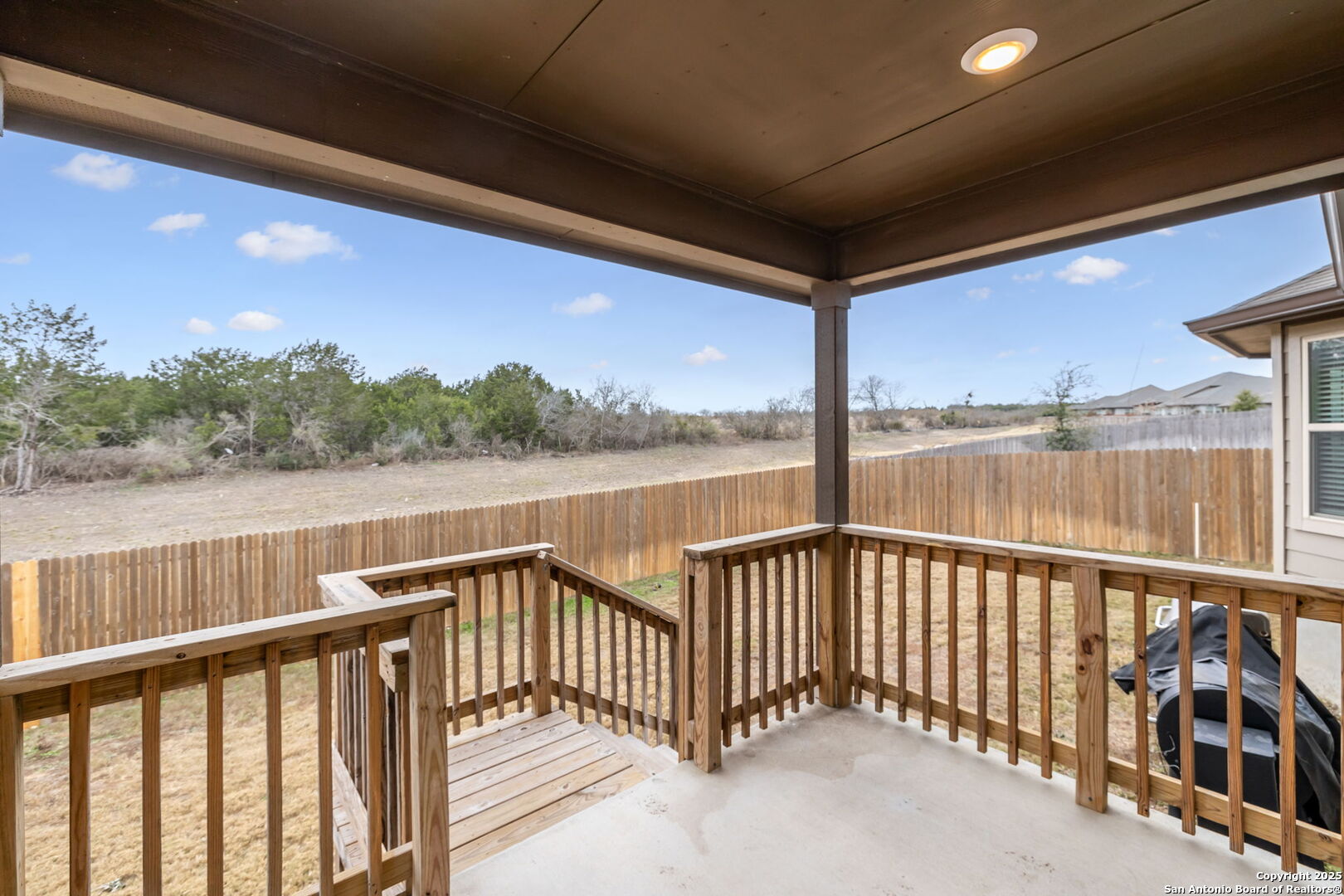 320 Shelton Pass