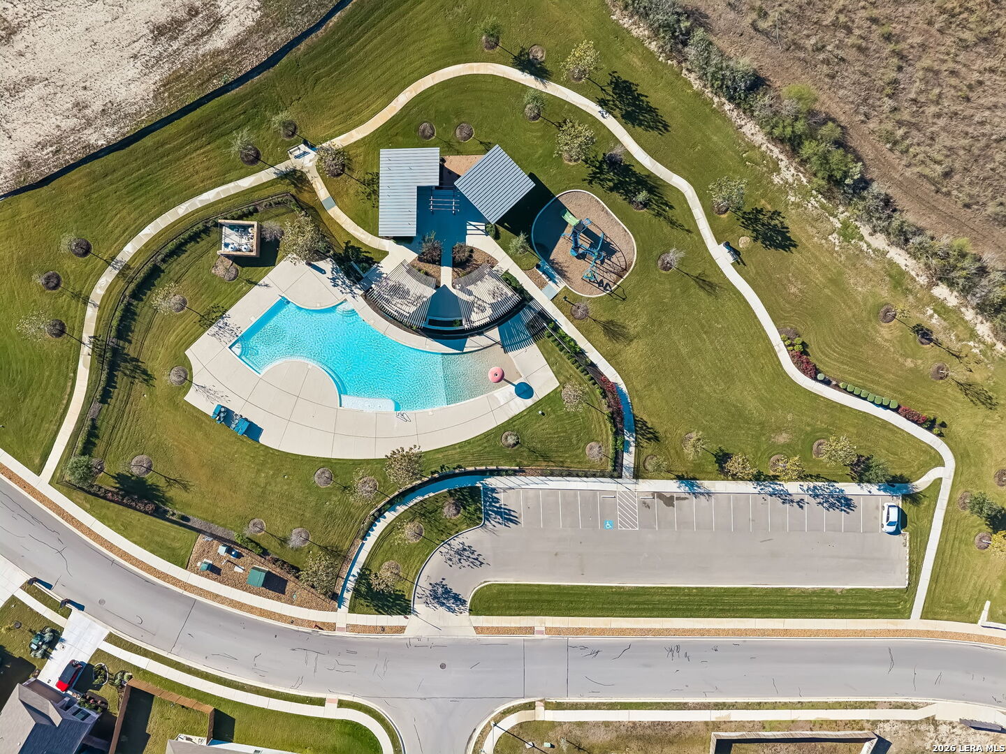 320 Shelton Pass