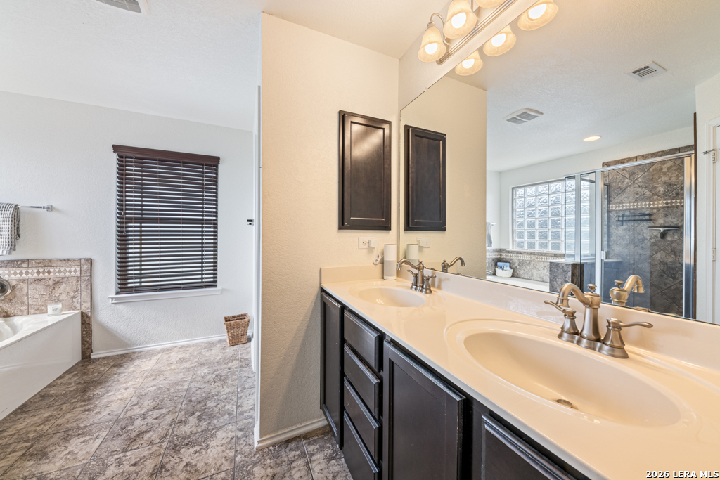 13046 Stags Leap