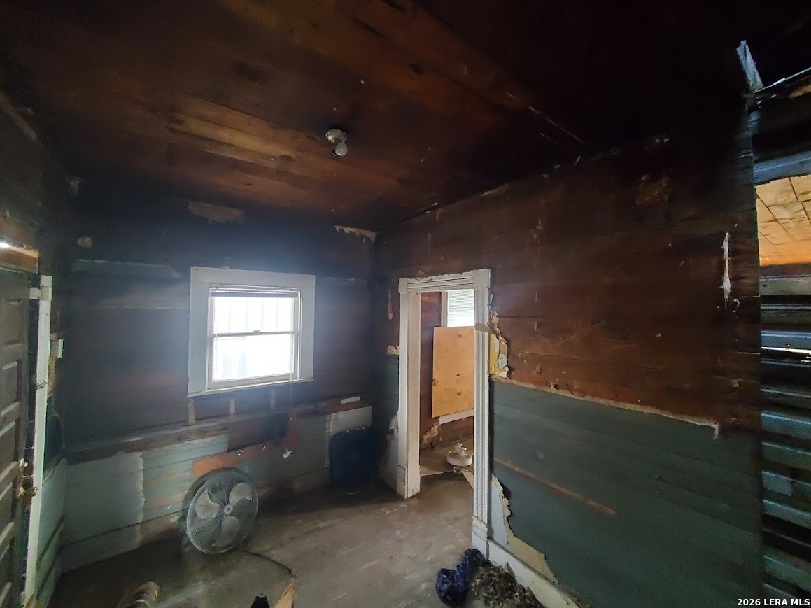 311 S Monumental Street