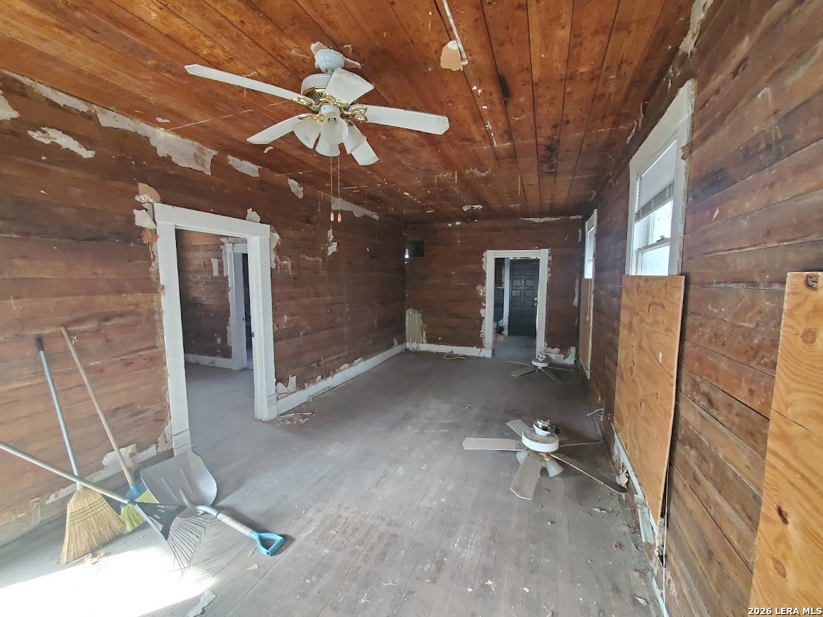 311 S Monumental Street