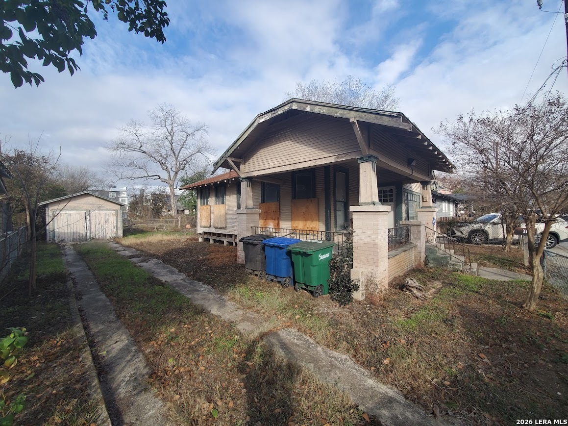 311 S Monumental Street