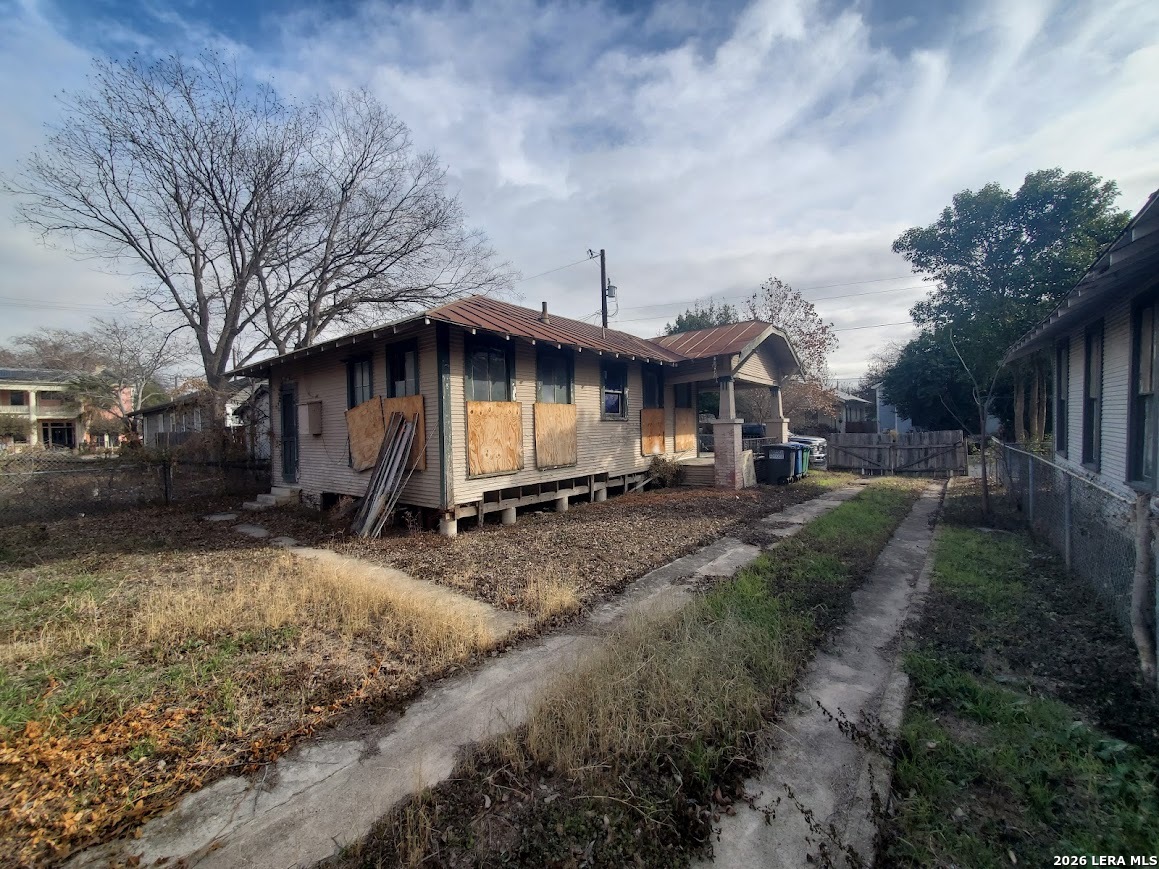 311 S Monumental Street