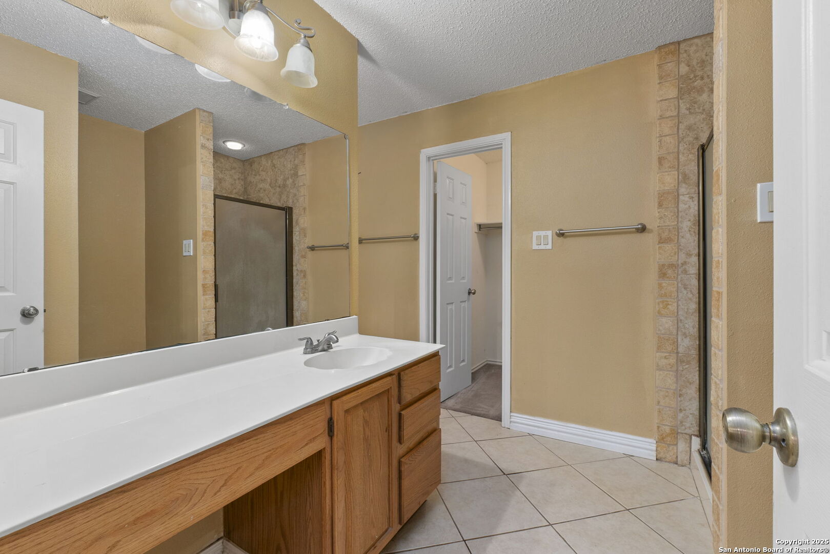 6311 Regency Ct