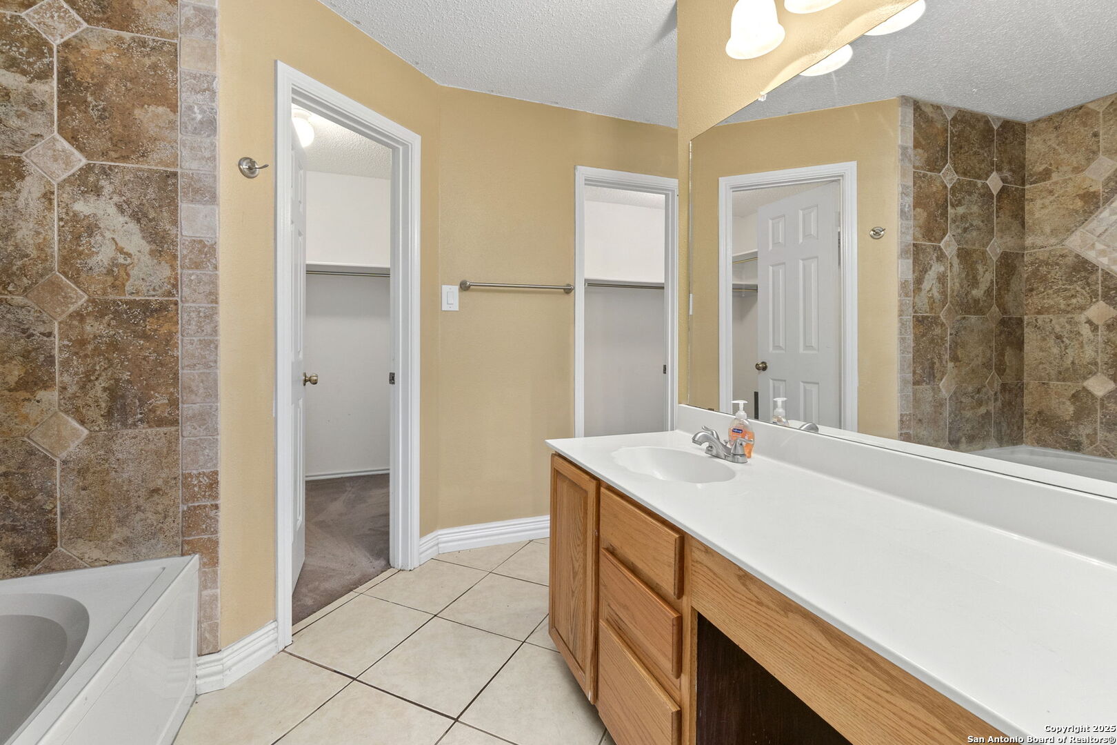 6311 Regency Ct
