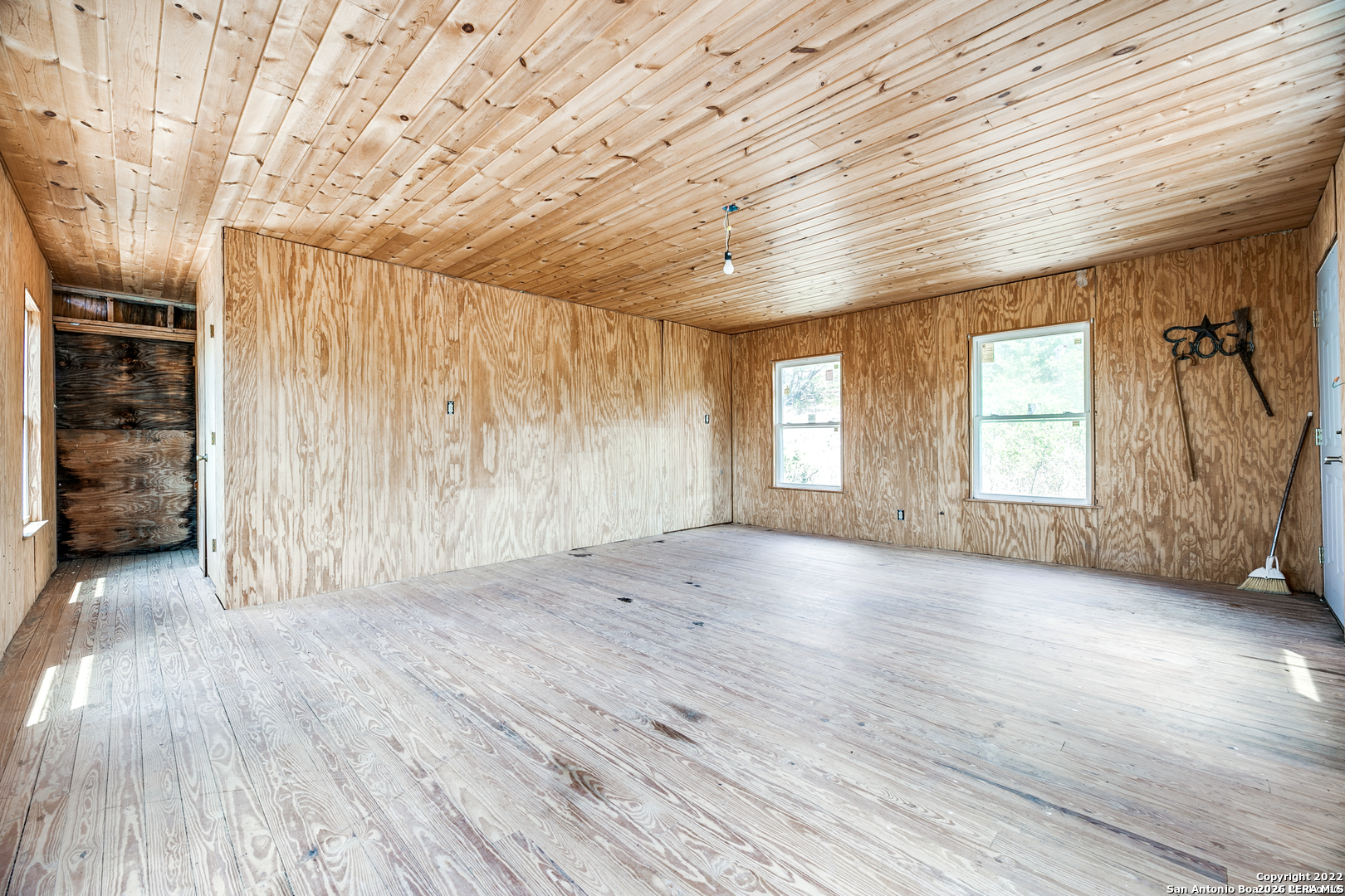 2844 Hidden Valley Rd