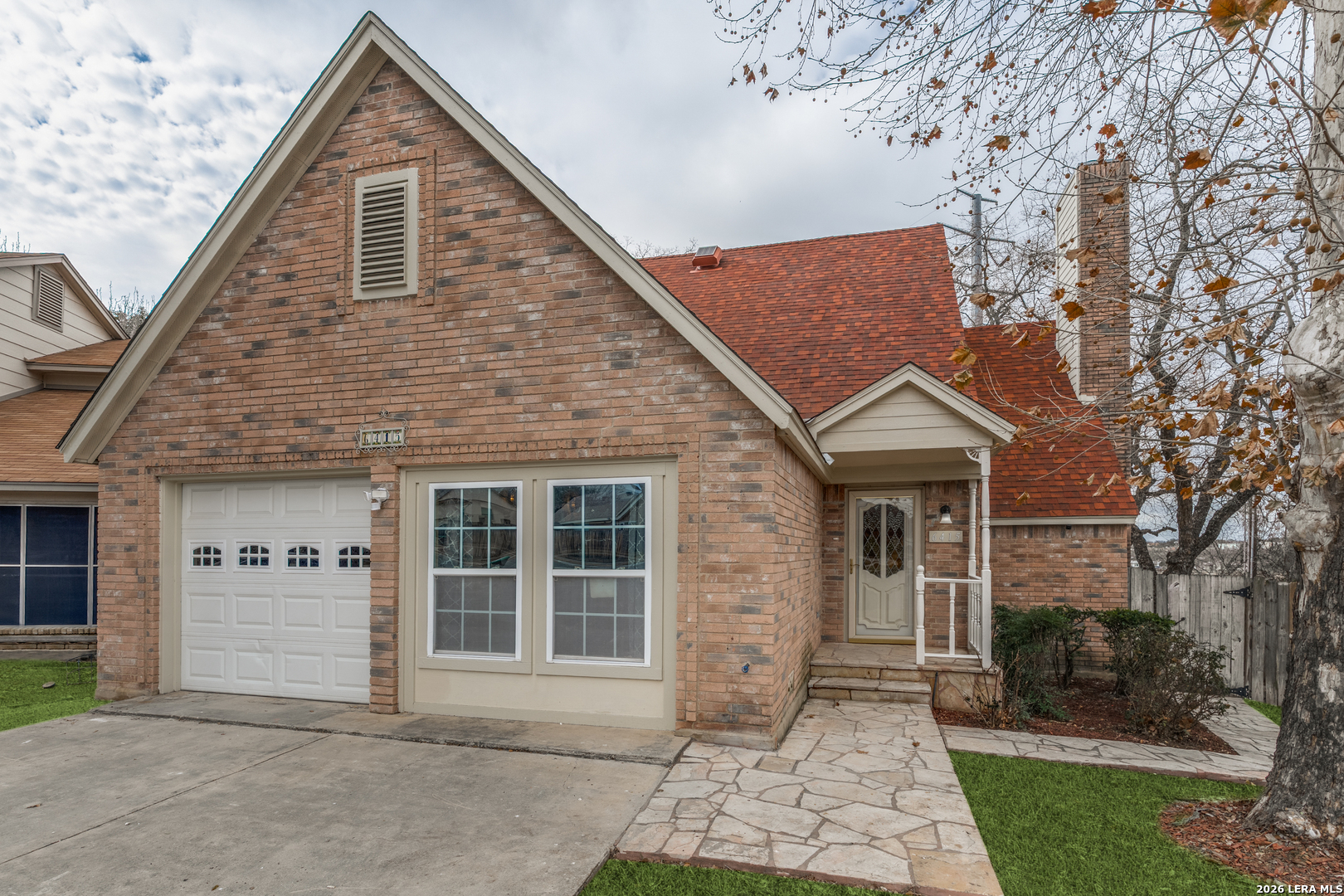 6415 Edinborough