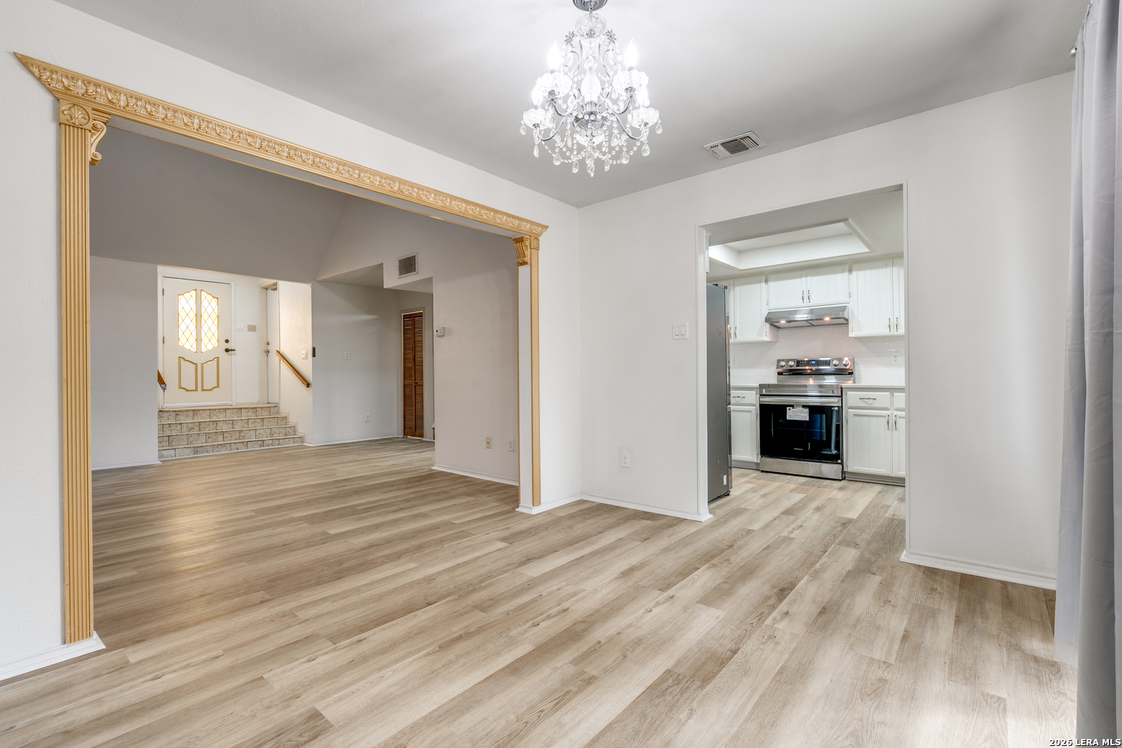 6415 Edinborough