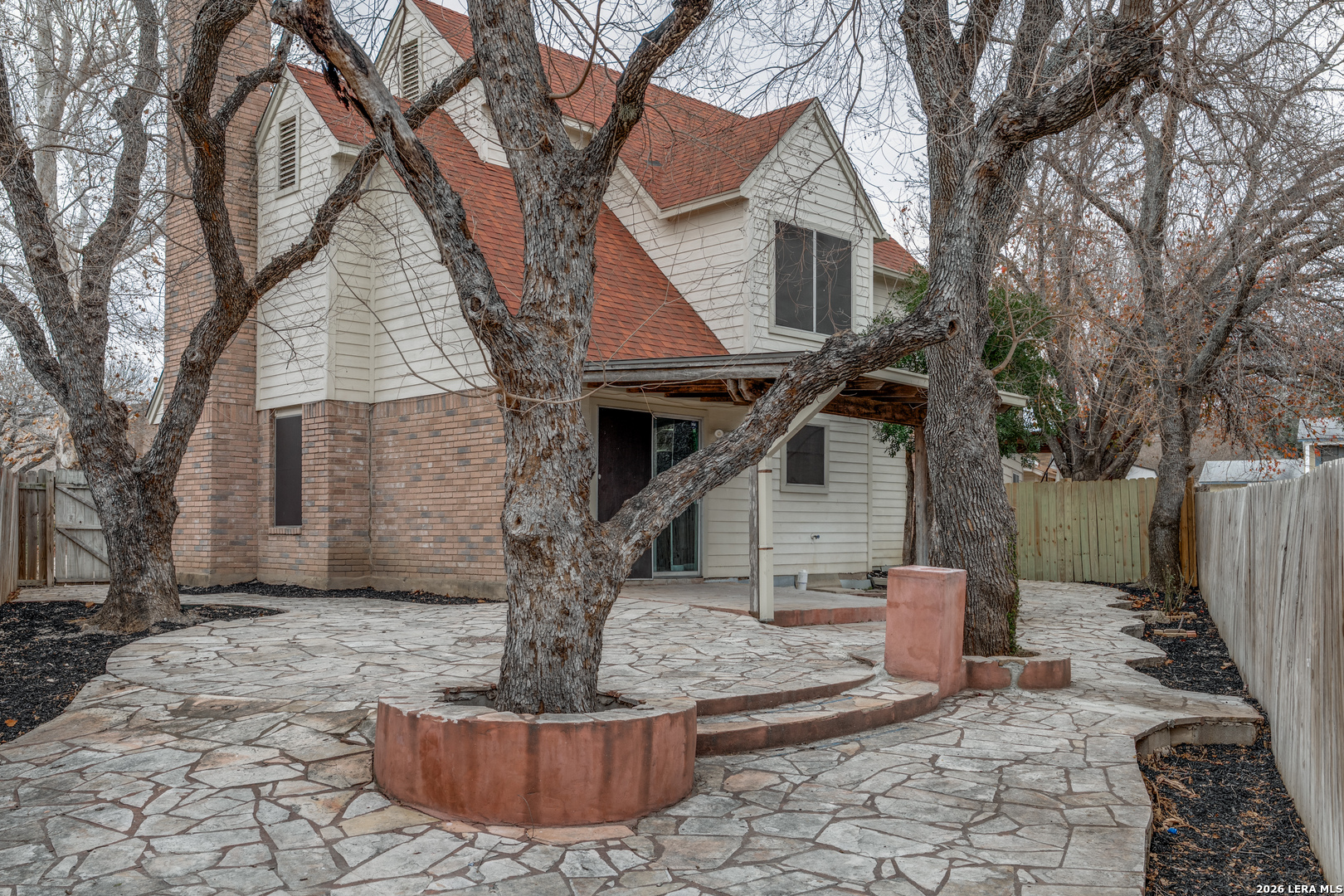 6415 Edinborough