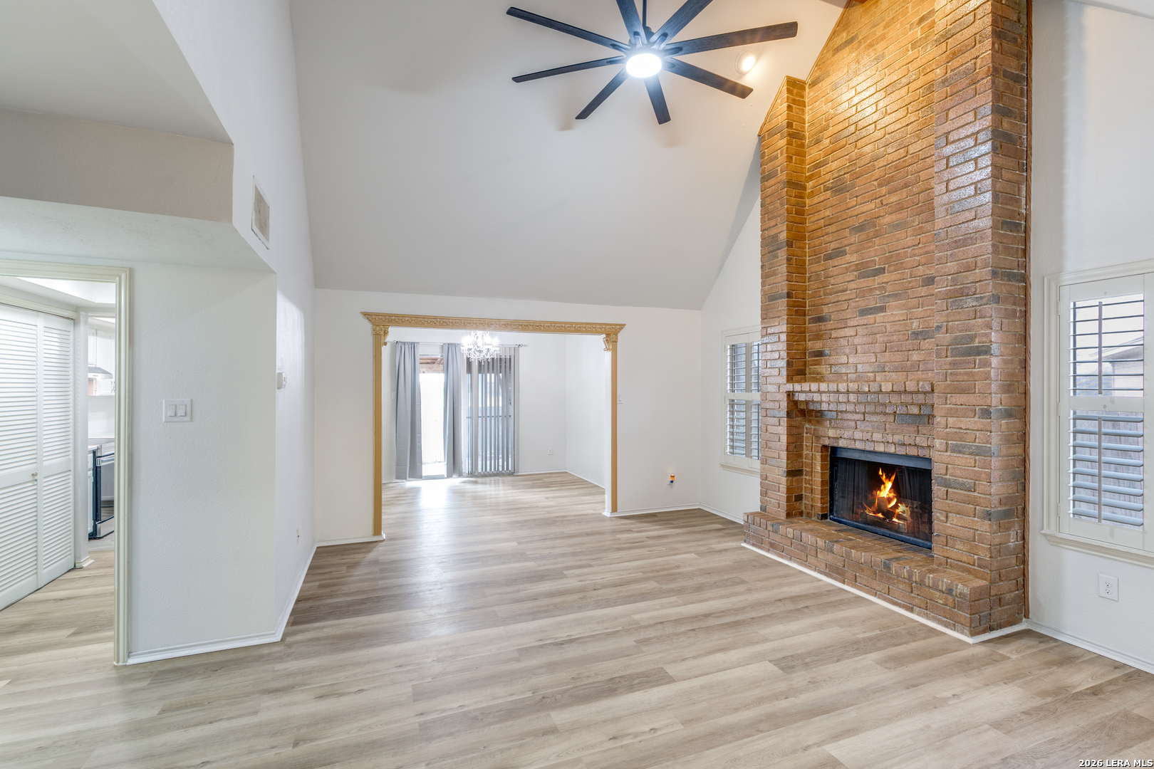 6415 Edinborough