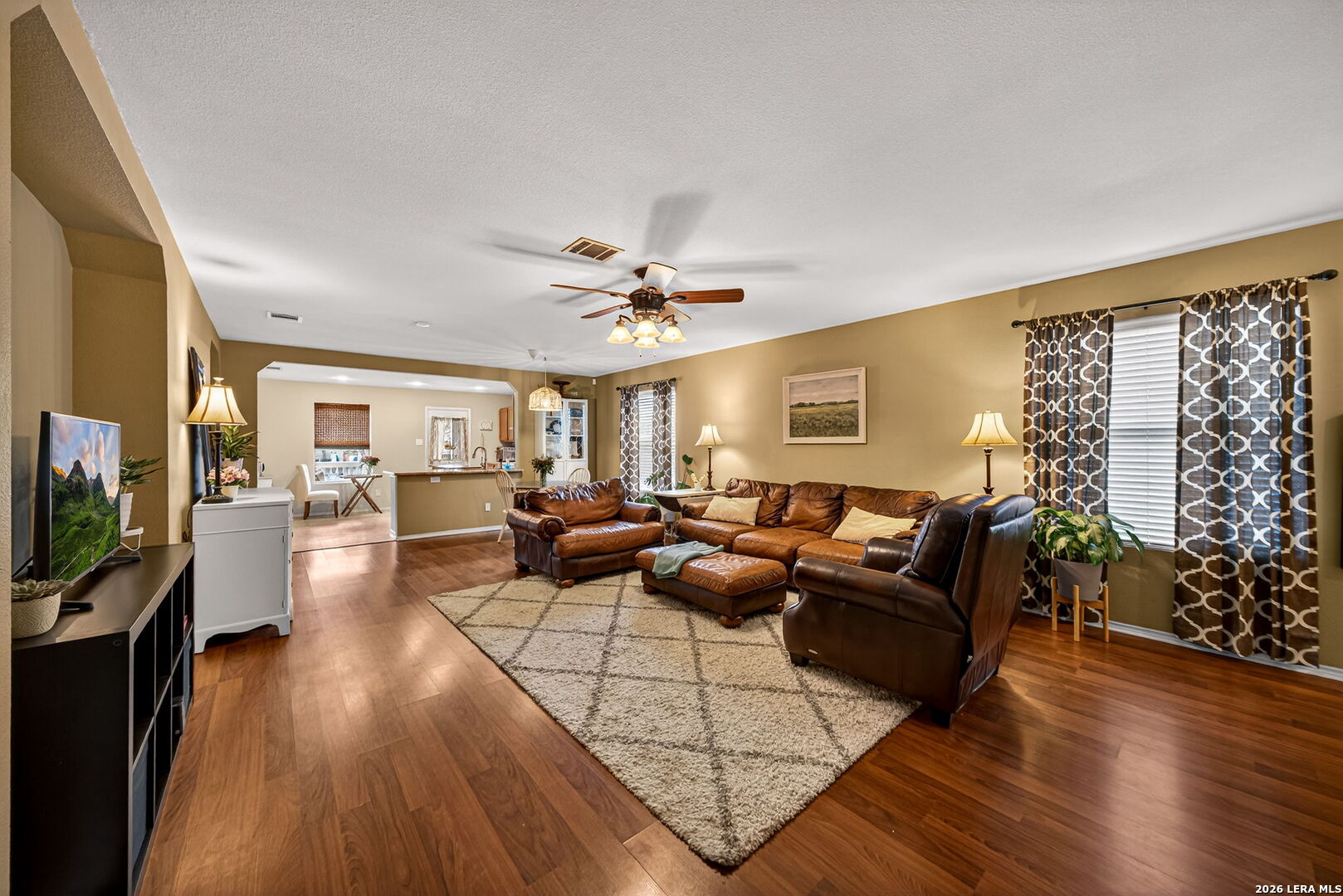 3922 Wisteria Way