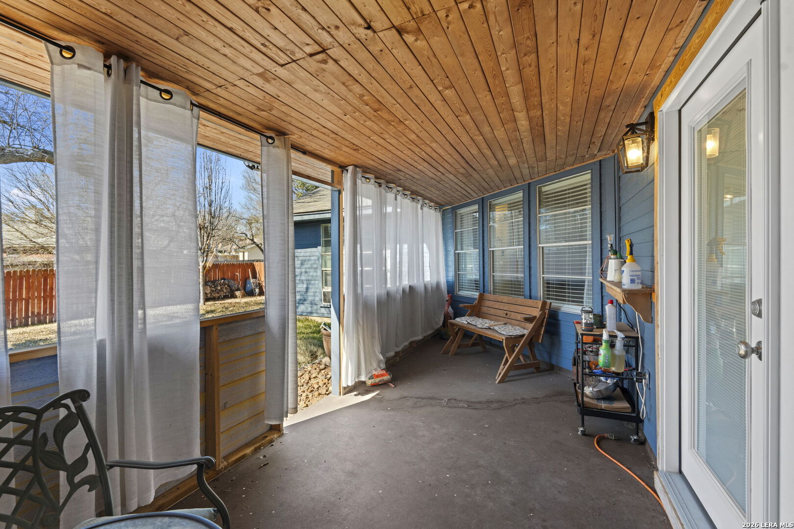 11011 Forest Crown