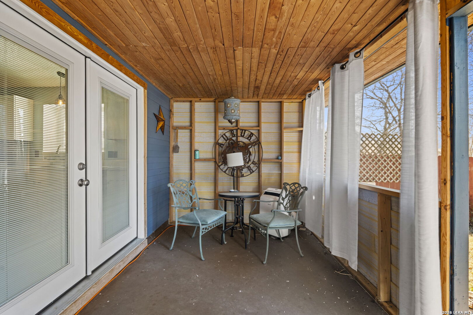 11011 Forest Crown