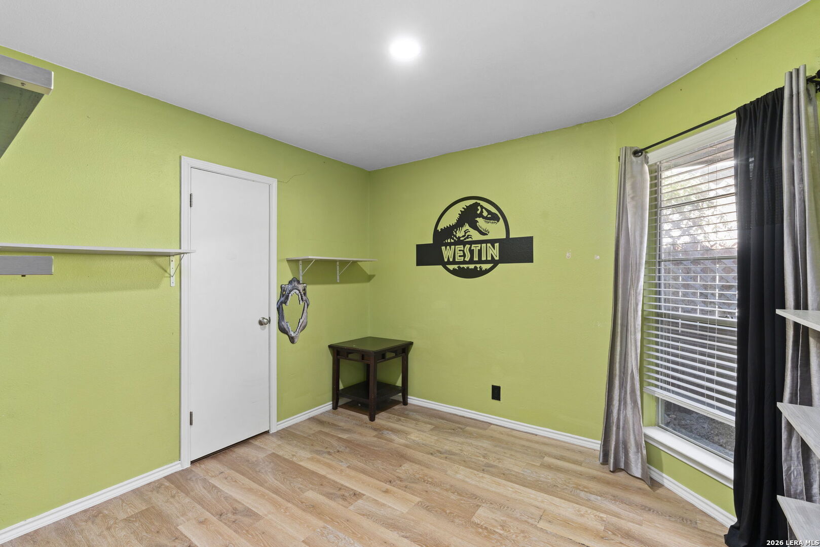 11011 Forest Crown