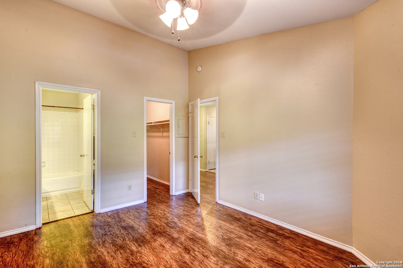 4803 Hamilton Wolfe Rd 916